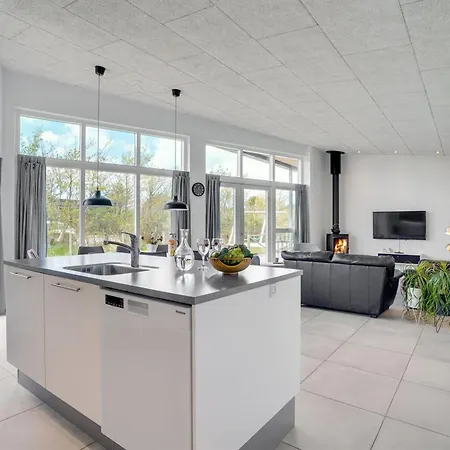 Dietke - 650m From The Sea By Interhome Feriehus